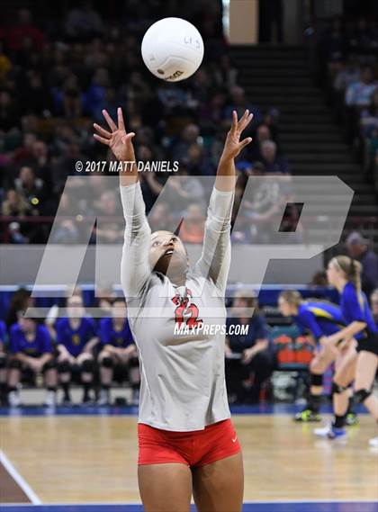 Thumbnail 2 in Chatfield vs. Denver East (CHSAA 5A Pool 2 Playoff) photogallery.