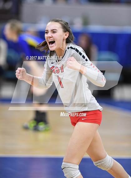 Thumbnail 2 in Chatfield vs. Denver East (CHSAA 5A Pool 2 Playoff) photogallery.