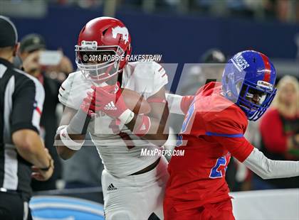 Thumbnail 3 in Duncanville vs. North Shore (UIL 6A Division 1 Championship) photogallery.