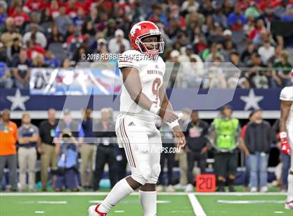 Thumbnail 1 in Duncanville vs. North Shore (UIL 6A Division 1 Championship) photogallery.