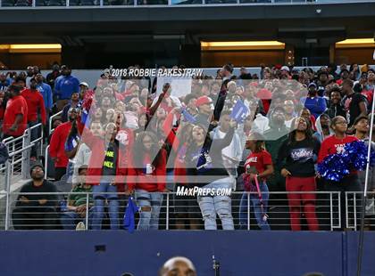 Thumbnail 1 in Duncanville vs. North Shore (UIL 6A Division 1 Championship) photogallery.