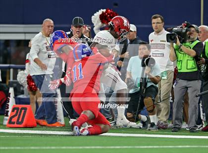 Thumbnail 2 in Duncanville vs. North Shore (UIL 6A Division 1 Championship) photogallery.