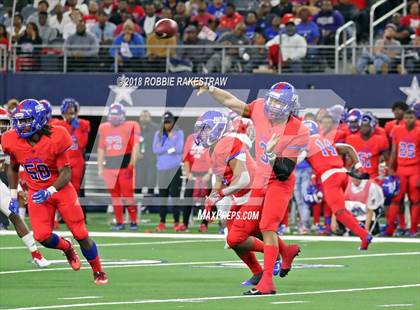 Thumbnail 3 in Duncanville vs. North Shore (UIL 6A Division 1 Championship) photogallery.