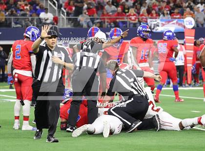 Thumbnail 2 in Duncanville vs. North Shore (UIL 6A Division 1 Championship) photogallery.