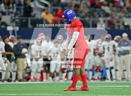 Thumbnail 1 in Duncanville vs. North Shore (UIL 6A Division 1 Championship) photogallery.