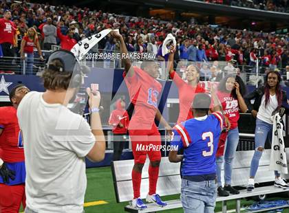 Thumbnail 3 in Duncanville vs. North Shore (UIL 6A Division 1 Championship) photogallery.