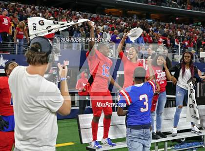 Thumbnail 1 in Duncanville vs. North Shore (UIL 6A Division 1 Championship) photogallery.