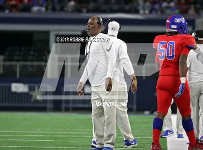 Thumbnail 3 in Duncanville vs. North Shore (UIL 6A Division 1 Championship) photogallery.