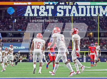 Thumbnail 1 in Duncanville vs. North Shore (UIL 6A Division 1 Championship) photogallery.