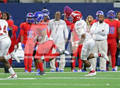 Thumbnail 1 in Duncanville vs. North Shore (UIL 6A Division 1 Championship) photogallery.