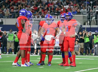 Thumbnail 2 in Duncanville vs. North Shore (UIL 6A Division 1 Championship) photogallery.