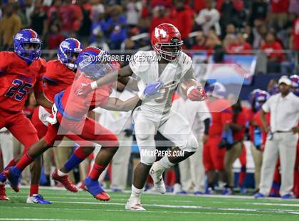 Thumbnail 3 in Duncanville vs. North Shore (UIL 6A Division 1 Championship) photogallery.