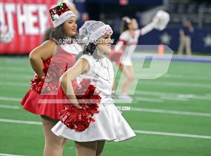 Thumbnail 2 in Duncanville vs. North Shore (UIL 6A Division 1 Championship) photogallery.