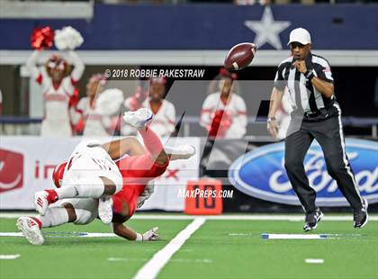 Thumbnail 3 in Duncanville vs. North Shore (UIL 6A Division 1 Championship) photogallery.