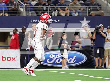 Thumbnail 3 in Duncanville vs. North Shore (UIL 6A Division 1 Championship) photogallery.