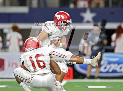 Thumbnail 3 in Duncanville vs. North Shore (UIL 6A Division 1 Championship) photogallery.