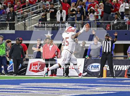 Thumbnail 3 in Duncanville vs. North Shore (UIL 6A Division 1 Championship) photogallery.