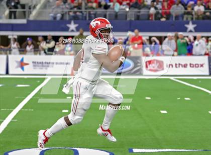 Thumbnail 1 in Duncanville vs. North Shore (UIL 6A Division 1 Championship) photogallery.