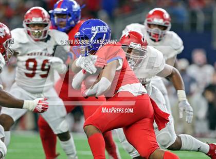 Thumbnail 3 in Duncanville vs. North Shore (UIL 6A Division 1 Championship) photogallery.