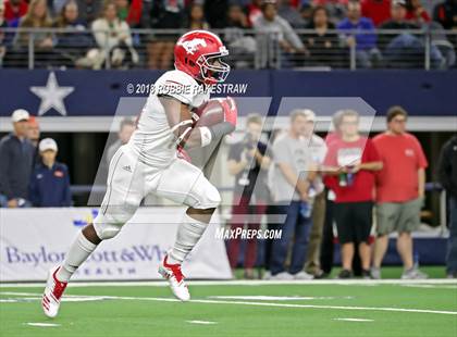 Thumbnail 1 in Duncanville vs. North Shore (UIL 6A Division 1 Championship) photogallery.