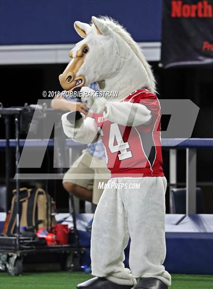 Thumbnail 2 in Duncanville vs. North Shore (UIL 6A Division 1 Championship) photogallery.