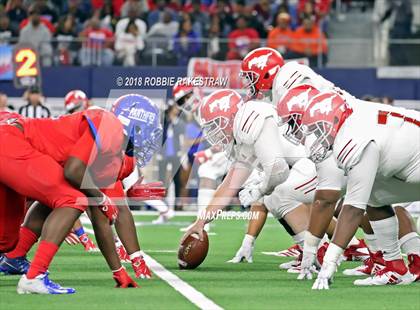 Thumbnail 3 in Duncanville vs. North Shore (UIL 6A Division 1 Championship) photogallery.