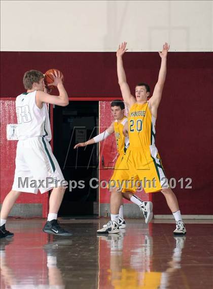 Thumbnail 3 in Bishop Manogue vs. Skyline (MaxPreps Holiday Classic) photogallery.