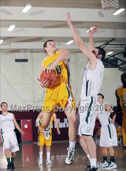 Thumbnail 1 in Bishop Manogue vs. Skyline (MaxPreps Holiday Classic) photogallery.