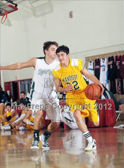 Thumbnail 3 in Bishop Manogue vs. Skyline (MaxPreps Holiday Classic) photogallery.