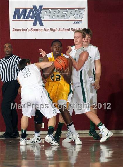 Thumbnail 1 in Bishop Manogue vs. Skyline (MaxPreps Holiday Classic) photogallery.