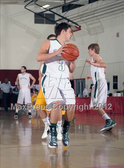 Thumbnail 1 in Bishop Manogue vs. Skyline (MaxPreps Holiday Classic) photogallery.