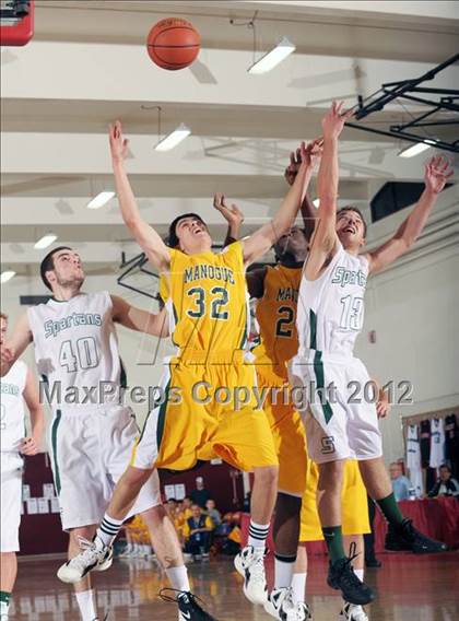 Thumbnail 3 in Bishop Manogue vs. Skyline (MaxPreps Holiday Classic) photogallery.