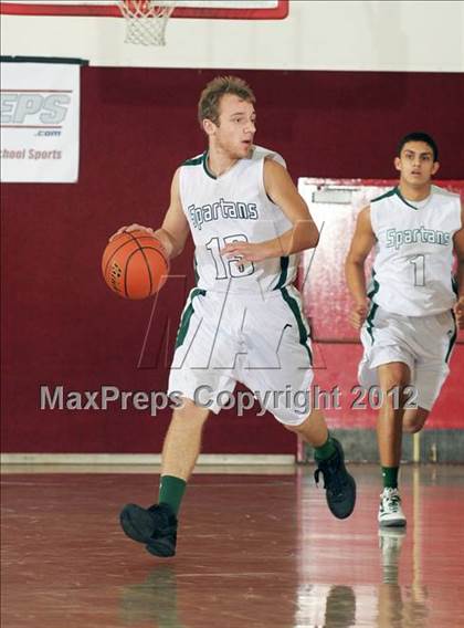 Thumbnail 3 in Bishop Manogue vs. Skyline (MaxPreps Holiday Classic) photogallery.