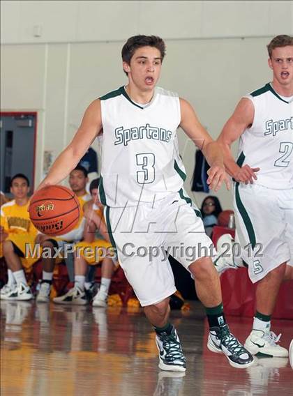 Thumbnail 3 in Bishop Manogue vs. Skyline (MaxPreps Holiday Classic) photogallery.