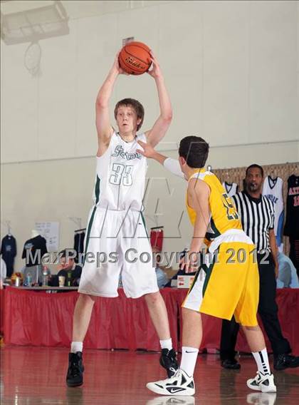 Thumbnail 1 in Bishop Manogue vs. Skyline (MaxPreps Holiday Classic) photogallery.