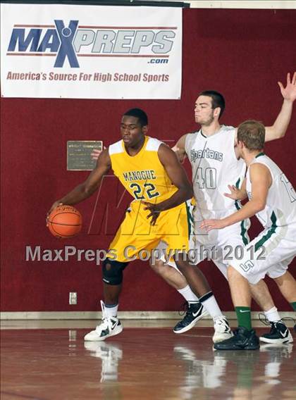 Thumbnail 3 in Bishop Manogue vs. Skyline (MaxPreps Holiday Classic) photogallery.