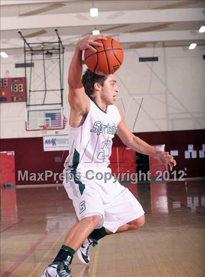 Thumbnail 1 in Bishop Manogue vs. Skyline (MaxPreps Holiday Classic) photogallery.