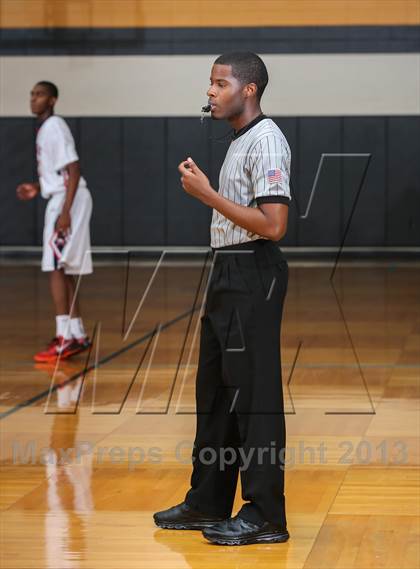 Thumbnail 3 in Atascocita vs. Bellaire (McDonald's Texas Invitational) photogallery.