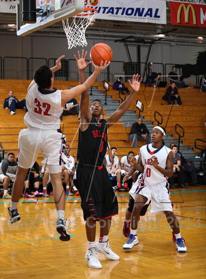 Thumbnail 1 in Atascocita vs. Bellaire (McDonald's Texas Invitational) photogallery.