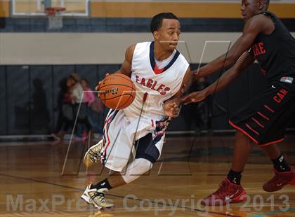 Thumbnail 2 in Atascocita vs. Bellaire (McDonald's Texas Invitational) photogallery.