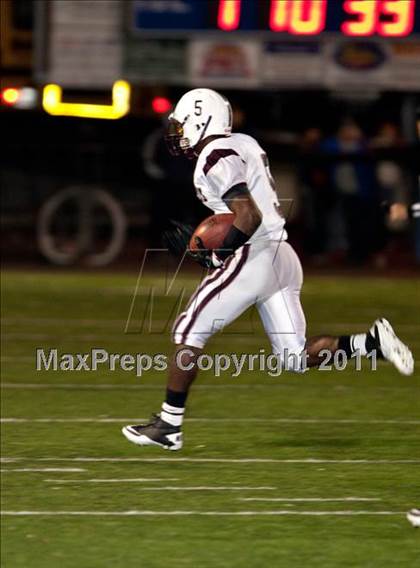 Thumbnail 3 in Simon Kenton vs. Tates Creek (KHSAA 1st Round) photogallery.
