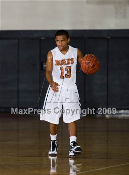 Thumbnail 2 in Manvel @ Dobie (McDonalds Texas Invitational) photogallery.
