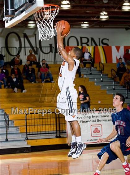 Thumbnail 2 in Manvel @ Dobie (McDonalds Texas Invitational) photogallery.