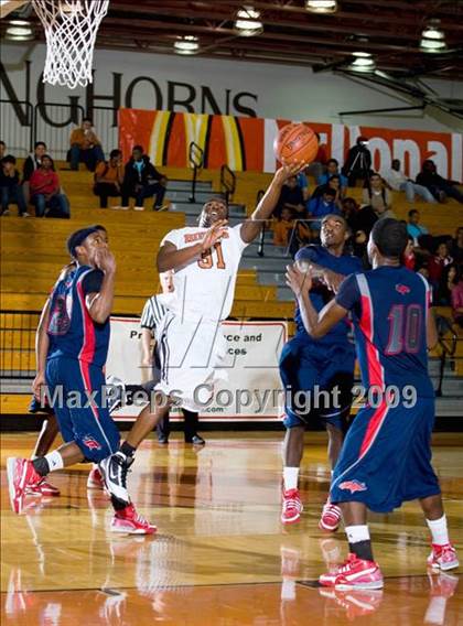 Thumbnail 3 in Manvel @ Dobie (McDonalds Texas Invitational) photogallery.