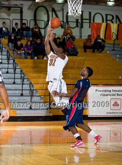 Thumbnail 3 in Manvel @ Dobie (McDonalds Texas Invitational) photogallery.