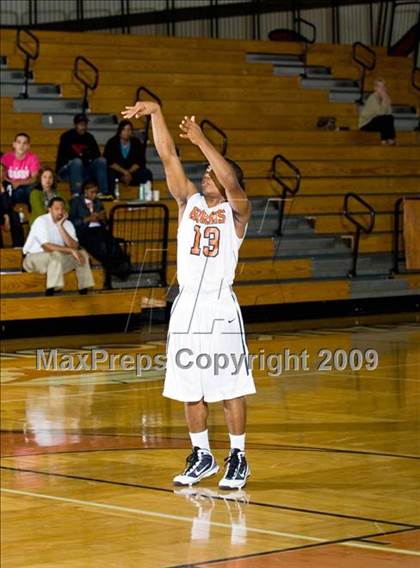 Thumbnail 1 in Manvel @ Dobie (McDonalds Texas Invitational) photogallery.