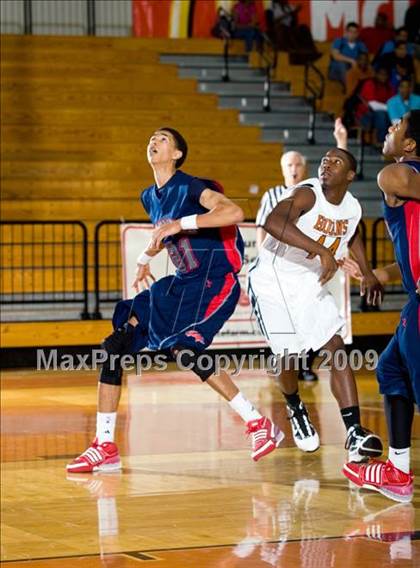 Thumbnail 1 in Manvel @ Dobie (McDonalds Texas Invitational) photogallery.