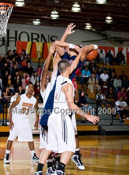 Thumbnail 1 in Manvel @ Dobie (McDonalds Texas Invitational) photogallery.