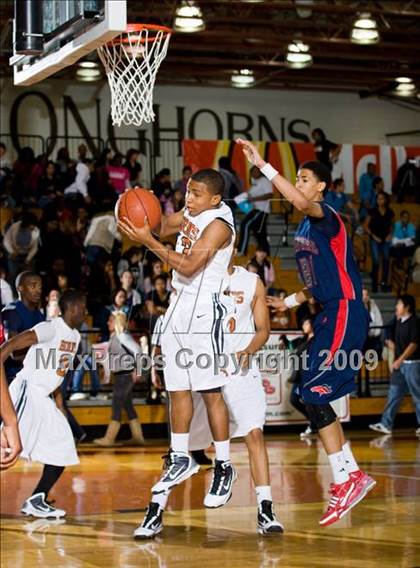 Thumbnail 1 in Manvel @ Dobie (McDonalds Texas Invitational) photogallery.