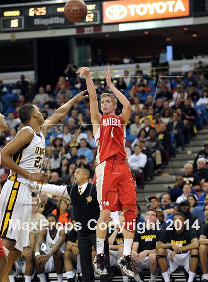 Thumbnail 2 in Bishop O'Dowd vs. Mater Dei (CIF State Open Division Final) photogallery.